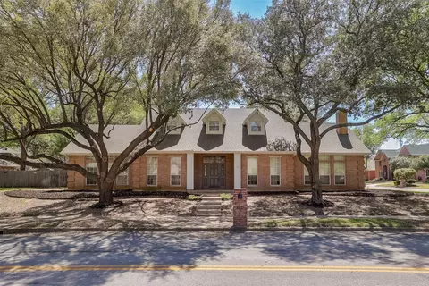 3704 Cross Bend Dr, Arlington, TX 76016