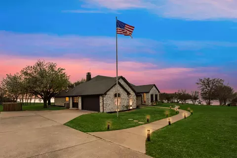 111 Luther Ln, Heath, TX 75032