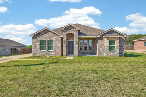 625 Green Mound Dr, Glenn Heights, TX 75154