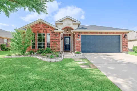 1070 Shepard Ln, Lavon, TX 75166