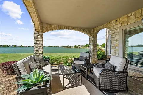 9900 Northshore Blvd #3107, Corsicana, TX 75109
