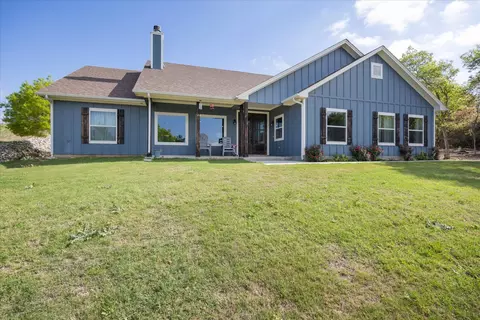 1445 Lakeside Dr, Bluff Dale, TX 76433