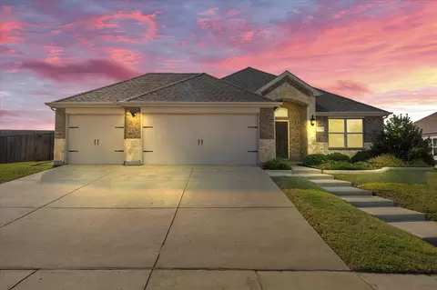 319 Jasmine Dr, Royse City, TX 75189
