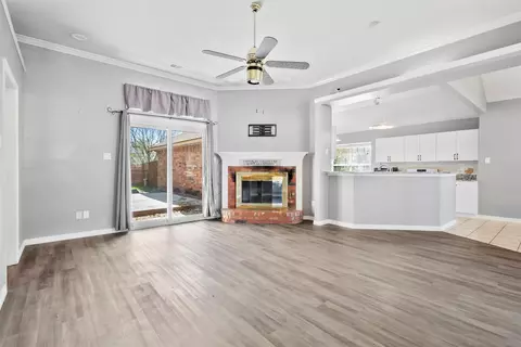 201 Brian Way, Red Oak, TX 75154