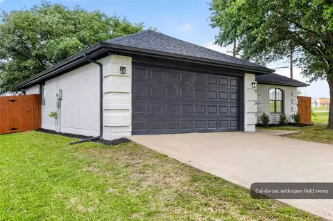 509 Brookside Ct, Burleson, TX 76028