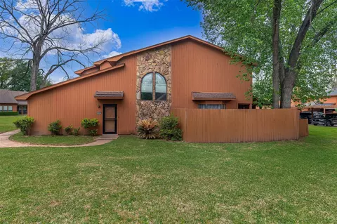 3401 Stonebrook Pl, Shreveport, LA 71105