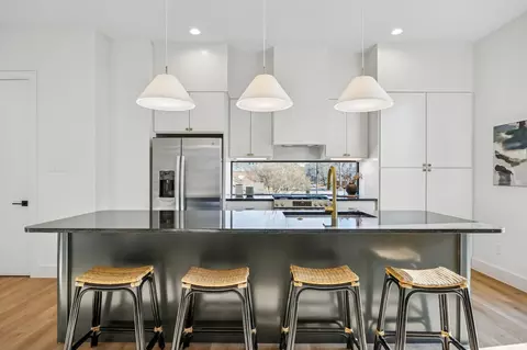 2151 Mail Ave, Dallas, TX 75235