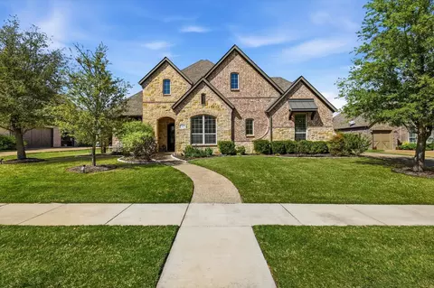 505 Fisher Dr, Trophy Club, TX 76262