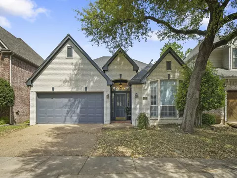 4025 Azure Ln, Addison, TX 75001
