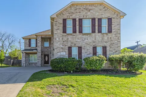 115 Matamoros St, Grand Prairie, TX 75051