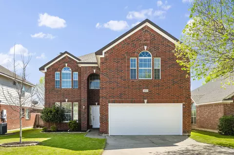 4943 Sunset Ridge Dr, Fort Worth, TX 76123