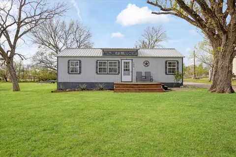 106 Red Bud St, Ravenna, TX 75476