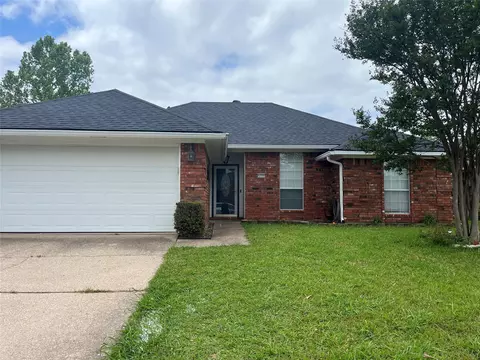 5725 Bluebonnett Dr, Bossier City, LA 71112