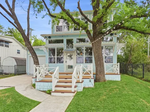 1913 E Lake Dr, Weatherford, TX 76087