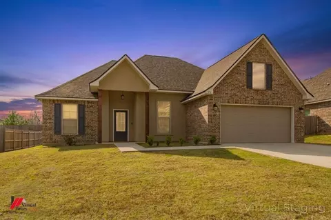 331 Hummingbird Ln, Princeton, LA 71067
