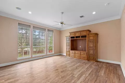 Living - 13 Timber Ridge Trl, Lorena, TX 76655 photo 7 of 9