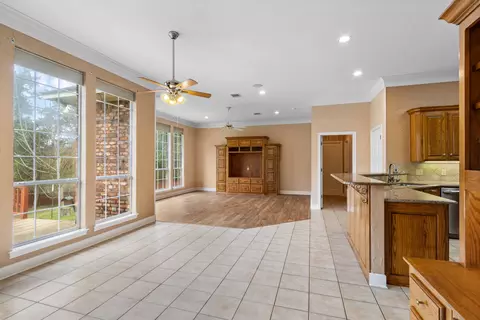Living - 13 Timber Ridge Trl, Lorena, TX 76655 photo 6 of 9