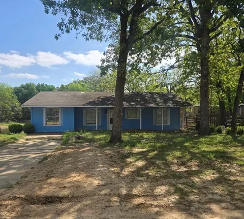 224 Cawthon Dr, Mabank, TX 75156