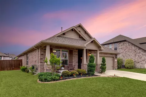 2800 Lakeside Dr, Aubrey, TX 76227