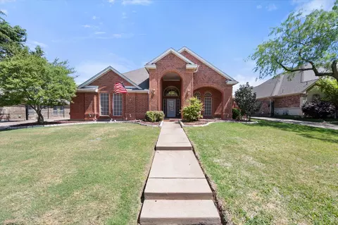 1013 Brook Arbor Dr, Mansfield, TX 76063