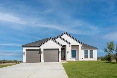 60 Heritage Dr, Graford, TX 76449