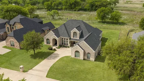 3000 Preston Club Dr, Sherman, TX 75092