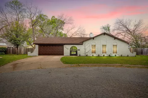 5309 Richland Ct, North Richland Hills, TX 76180