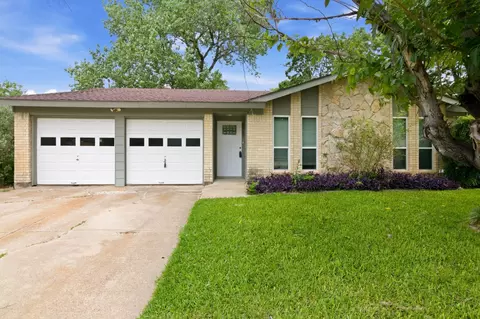 5913 Cathy Ct, Watauga, TX 76148