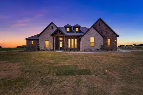 517 Longhorn Dr, Springtown, TX 76082
