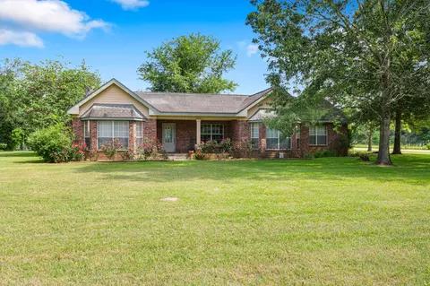888 State Highway 21 E, Crockett, TX 75835