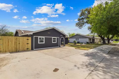 Exterior - 732 Windsor Dr, Everman, TX 76140 photo 3 of 5