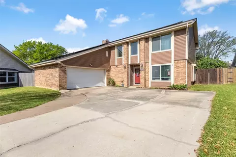 2405 Thistle Ct, Euless, TX 76039