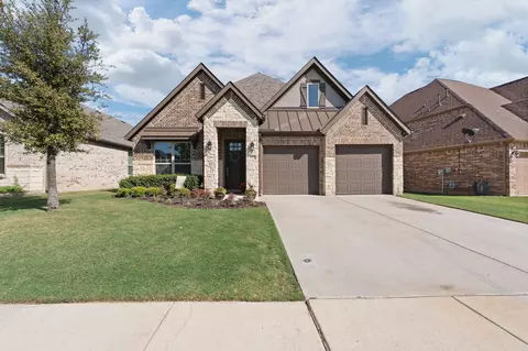 15532 Pioneer Bluff Trl, Roanoke, TX 76262