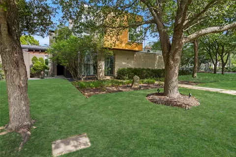802 N Oak Cliff Blvd, Dallas, TX 75208