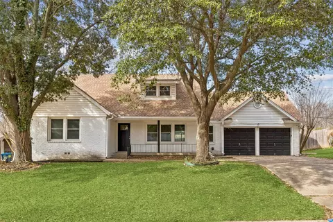 8336 Tucson Trl, Fort Worth, TX 76116