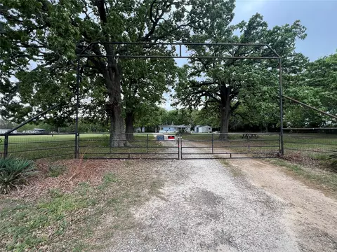 3380 Fm 515, Emory, TX 75440
