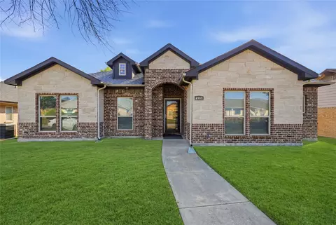 4909 Collingwood Dr, Garland, TX 75043