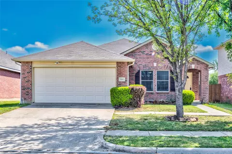 5913 Lost Pony Dr, Denton, TX 76210