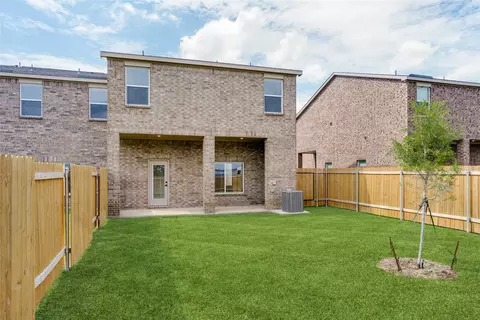 736 Carson Ln, Pilot Point, TX 76258 photo 8