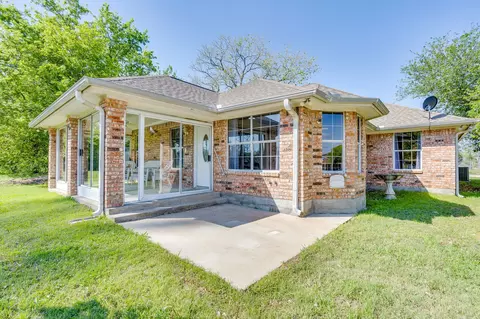 Exterior - 108 S Douglas St, Covington, TX 76636 photo 6 of 9