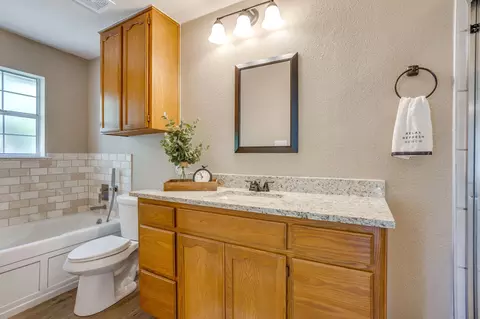 Bath - 108 S Douglas St, Covington, TX 76636 photo 1 of 5