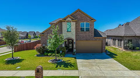 3030 Burgundy Ln, Midlothian, TX 76065