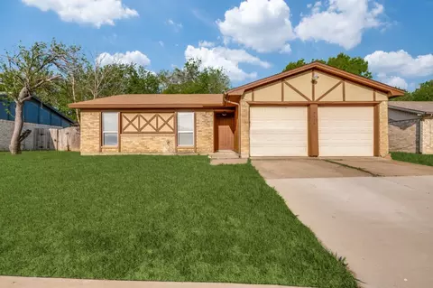 3414 Daniel Dr, Arlington, TX 76014