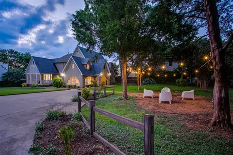 1033 Cedar Hill Ave, Dallas, TX 75208