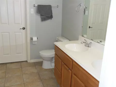 Bath - 2607 Trinity Ter, Corinth, TX 76210 photo 1 of 4