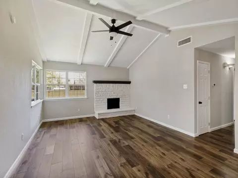 618 Via Corona, Mesquite, TX 75150