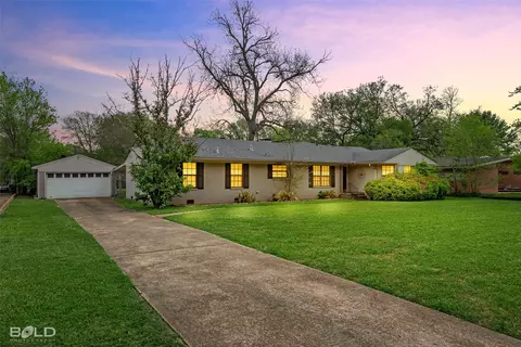 4445 Gilbert Dr, Shreveport, LA 71106