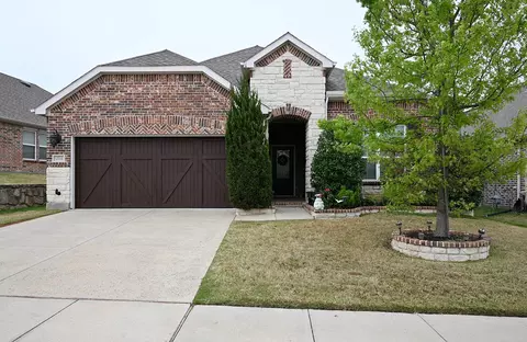 2713 Gulf Shore Dr, Lewisville, TX 75067