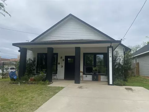 2214 Gordon St, Greenville, TX 75401