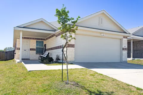 5717 Honey Creek St, Fort Worth, TX 76179